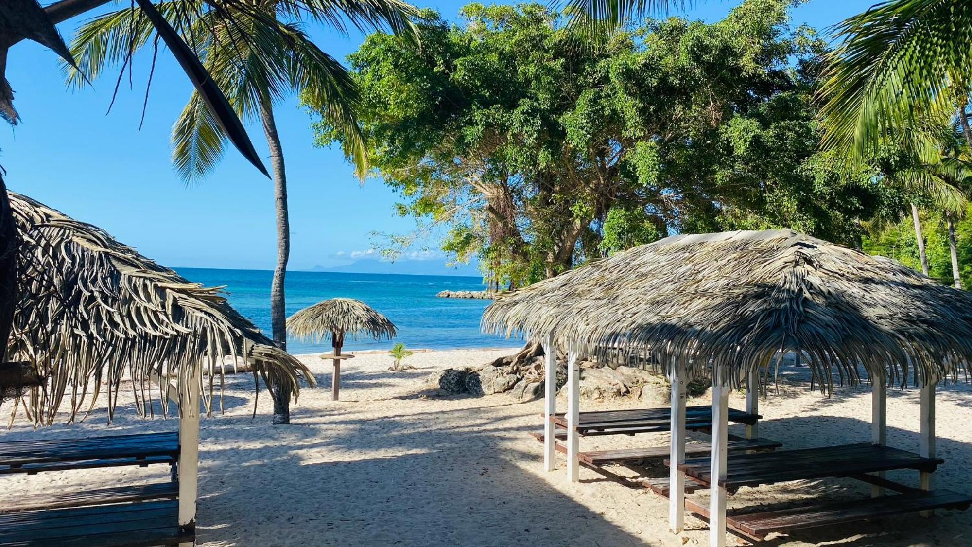 Brin D'Ile Anse Des Rochers Vue Mer A 50 M De La Plage Et Piscine Сен-Франсуа Экстерьер фото